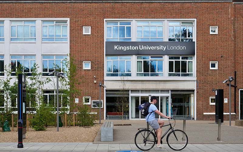 KINGSTON UNI (1)